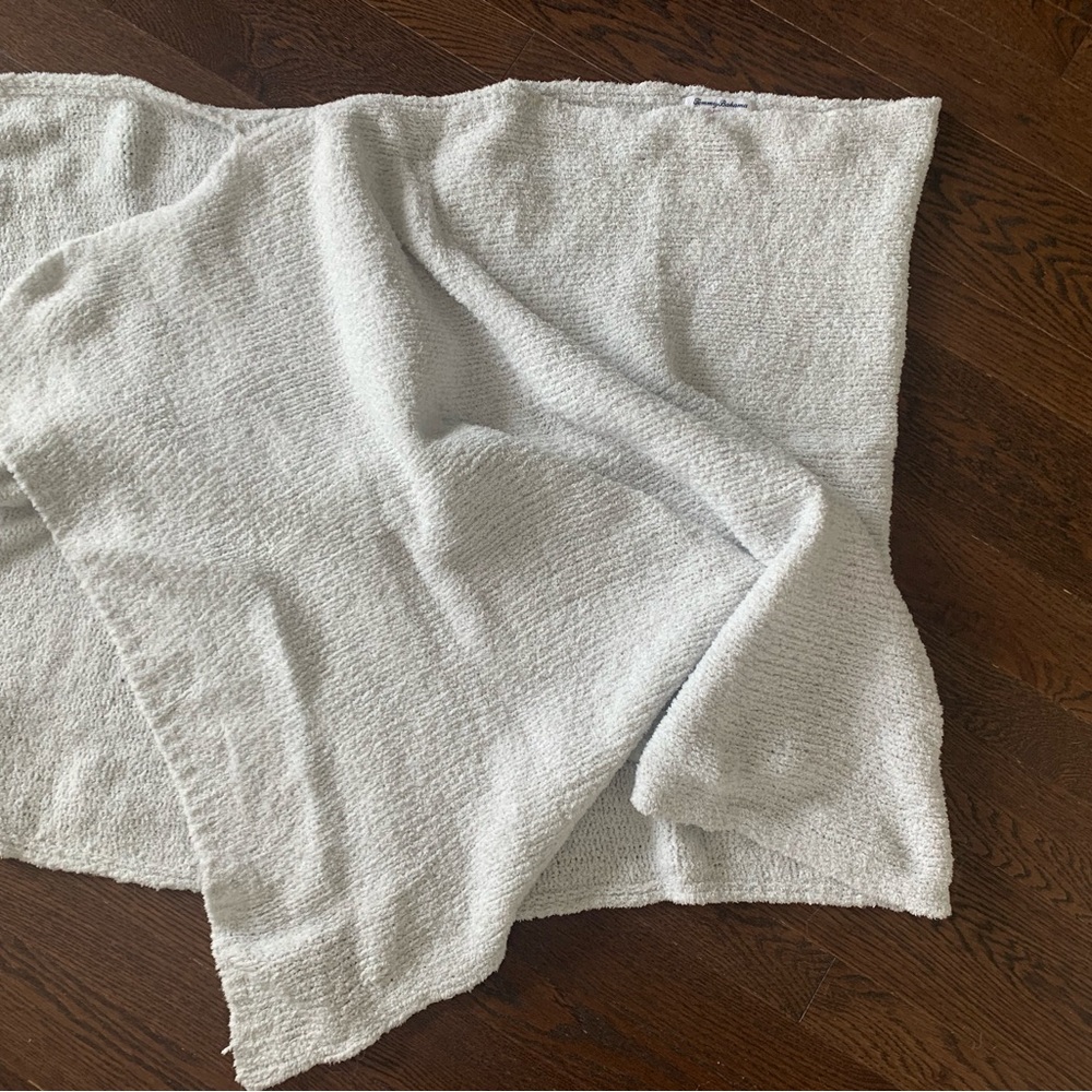 Tommy Bahama island soft poncho
